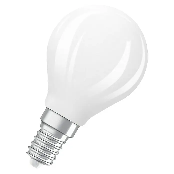 Osram Superstar LED-Lampe Classic P - Dimmbar, Warmweiß, 470 lm, 3,4 W - Nahaufnahme einer weißen, matten LED-Lampe mit silbernem Sockel vor schwarzem Hintergrund.