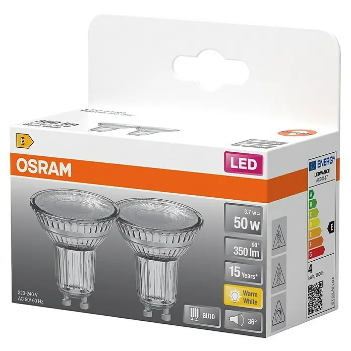 Osram Star LED-Lampen-Set PAR16 - 3,7W - GU10, Nicht Dimmbar, Warmweiß, 350 lm, 3,7 W, 2 Stk. - Eine LEDVANCE AC70617 LED-Lampe von Osram in der Verpackung, die mit dem Energielabel E gekennzeichnet ist. Die Lampe hat eine Leistung von 3,7W.