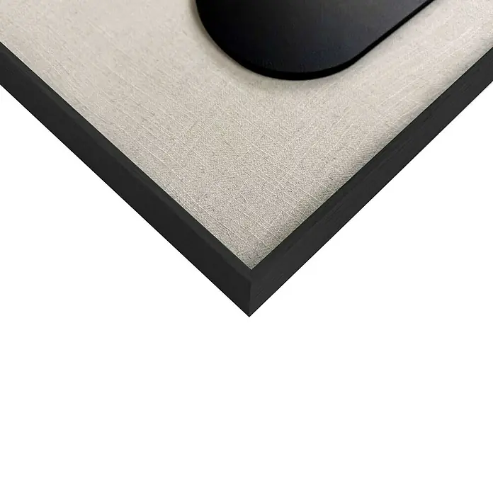 Reinders Bild Relief Art - Organic Blocks Schwarz, B x H: 50 x 70 cm - Nahaufnahme einer Schreibtischunterlage mit schwarzem Rand und einer strukturierten, hellen Oberfläche.