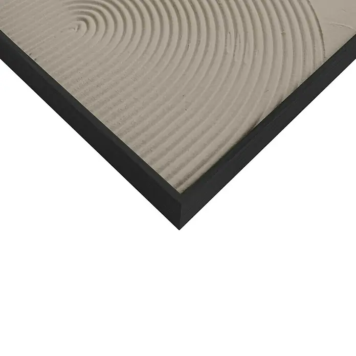 Reinders Bild Craft Art - Thin Comb Colour, B x H: 30 x 40 cm - Nahaufnahme einer beigen Wandkunst mit konzentrischen Kreisen und schwarzem Rahmen, die Textur und schlichte Eleganz betont.