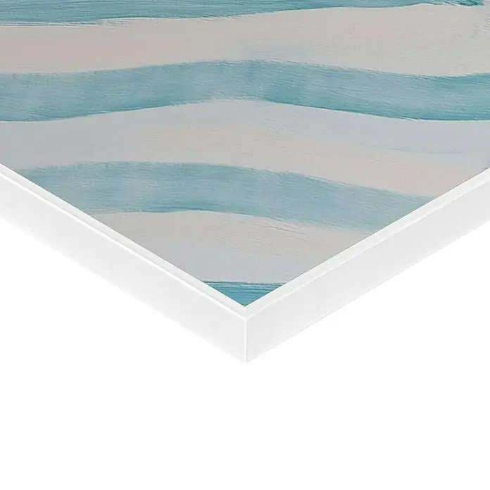 Reinders Bild Slim Frame White - Coffee Please, B x H: 30 x 40 cm - Nahaufnahme eines gerahmten Kunstwerks mit abstrakten blauen und weißen Wellen, das einen frischen, modernen Akzent setzt.