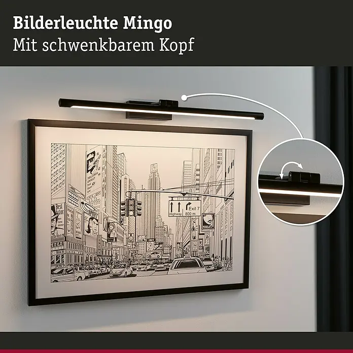 Paulmann LED-Bilderleuchte Mingo - 14 W, L x B x H: 17,5 x 61,5 x 5 cm, Schwarz, Warmweiß - Das Bild zeigt eine Mingo Bilderleuchte mit schwenkbarem Kopf, die ein gerahmtes Bild beleuchtet und für eine flexible Ausrichtung sorgt.