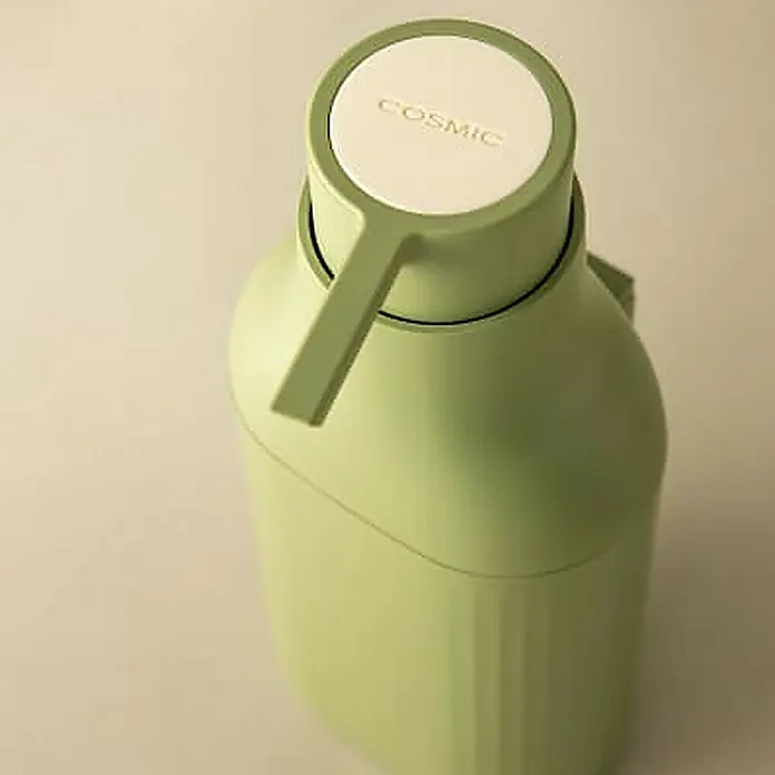 Cosmic Dosificador de jabón Alife - Verde - Una botella verde COSMIC con tapa blanca. Perfecta para llevar, mantiene las bebidas calientes o frías y es atractiva.