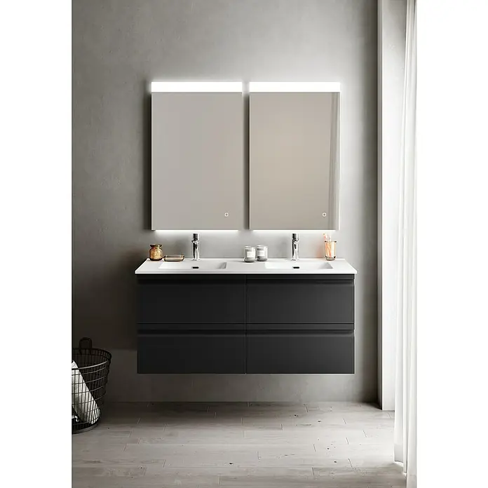 Camargue Pull Waschtischunterschrank - B x T x H: 120 x 45,4 x 55 cm, Grafit - Modernes Badezimmer-Interieur mit einem Doppelwaschtischunterschrank in Anthrazit und beleuchteten Spiegeln für eine stilvolle Atmosphäre.