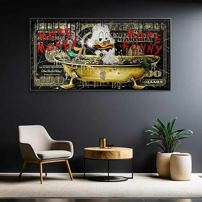 Dotcomcanvas Leinwandbild - More Money Duck, B x H: 150 x 75 cm - Wandkunst mit Dagobert Duck, der in einer Badewanne voller Geld badet, ein lustiger und auffälliger Blickfang für jeden Raum.