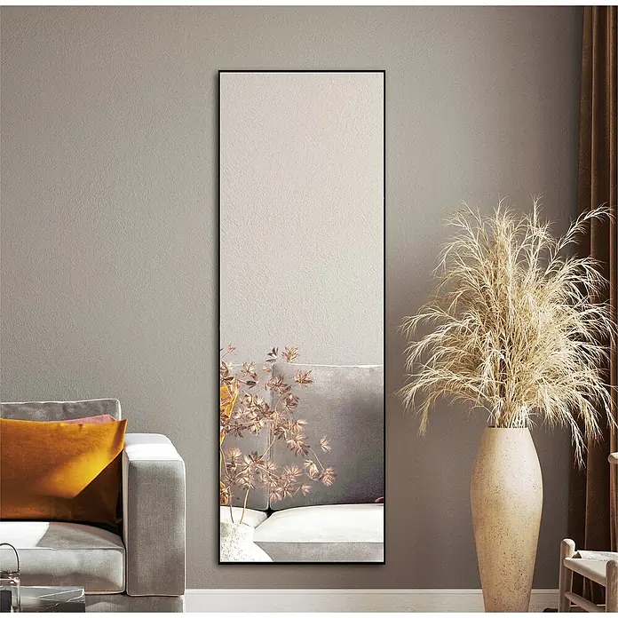 Rahmenspiegel Levi - 60 x 180 cm, Schwarz, Aluminium - Elegantes, schlankes Spiegeldesign mit schwarzem Rahmen, das jedem Raum einen Hauch von moderner Ästhetik verleiht. Perfekt für Flur oder Schlafzimmer.