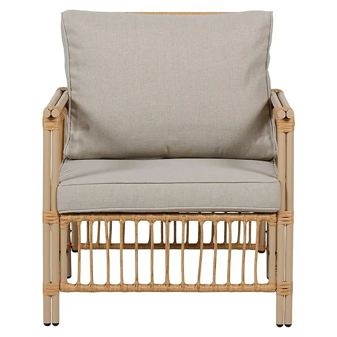 Conjunto de muebles Neel - 4 pzs., Acero/Ratán sintético, Natural/Beige - Primer plano de un sillón de ratán con cojines beige, que ofrece comodidad y estilo para tu hogar.