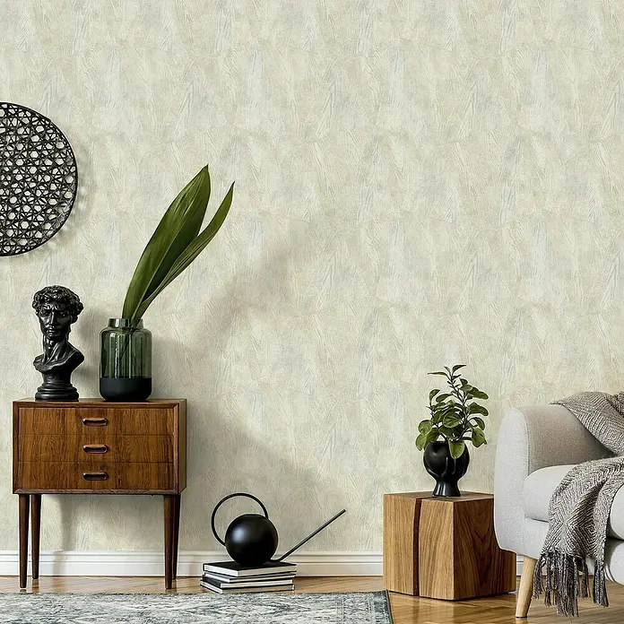 Papel pintado Geométrico Madera - Blanco, Gráfico, 10 x 0,53 m - Decoración de sala de estar con una cómoda, una planta y un elemento decorativo de pared, creando un ambiente elegante.