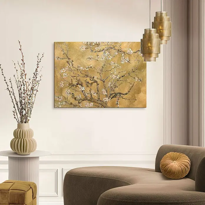 Reinders Leinwandbild - Van Gogh Almond, B x H: 70 x 50 cm - Elegantes Wohnzimmerdekor mit Leinwandbild "Mandelblüte" von Van Gogh, stilvoller Vase und trendiger Beleuchtung für ein gemütliches Ambiente.