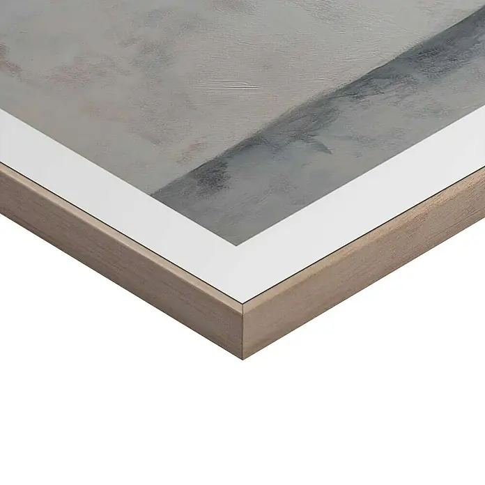 Reinders Bild Slim Frame - Olive Still, B x H: 50 x 70 cm - Nahaufnahme eines gerahmten abstrakten Kunstwerks mit einem hellbraunen Holzrahmen und einem weißen Passepartout.
