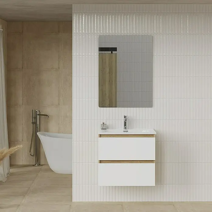 Artysan Conjunto de mueble de baño Funk - Ancho: 60 cm, Nature/Blanco, 3 pzs. - Un moderno mueble de baño con frente blanco y elementos de madera bajo un espejo cuadrado en una pared blanca con acanaladuras verticales.
