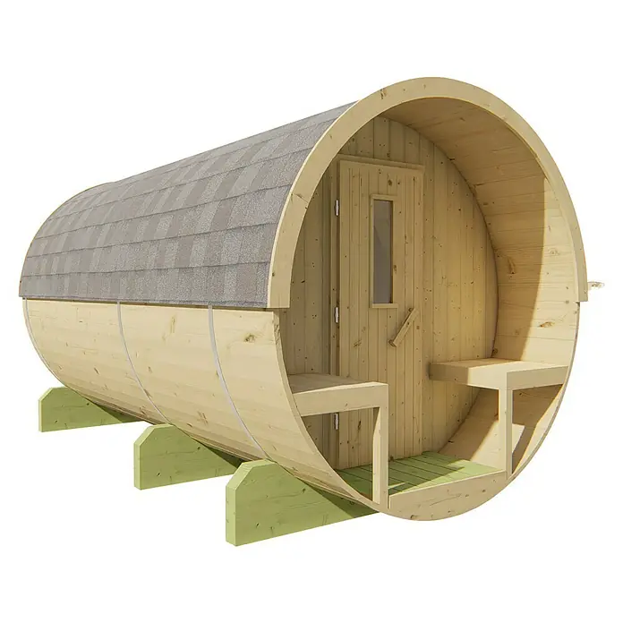 Tuindeco Fasssauna - L x B x H: 350 x 205 x 225 cm, Ohne Ofen, Unbehandelt - Ein Fassförmiges Saunahaus aus Holz mit grauem Dach und Bänken vor dunklem Hintergrund.