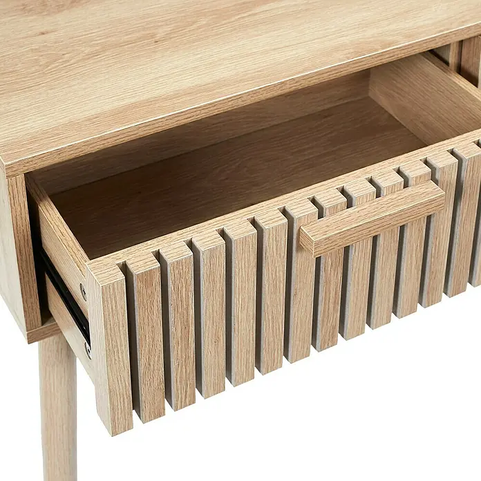 Home Deco Factory Klaus Mesa auxiliar - L x An x Al: 35 x 100 x 80 cm, Marrón, Diseño acanalado - Mesita de noche en tonos madera con un cajón con frontal acanalado y tirador a juego.