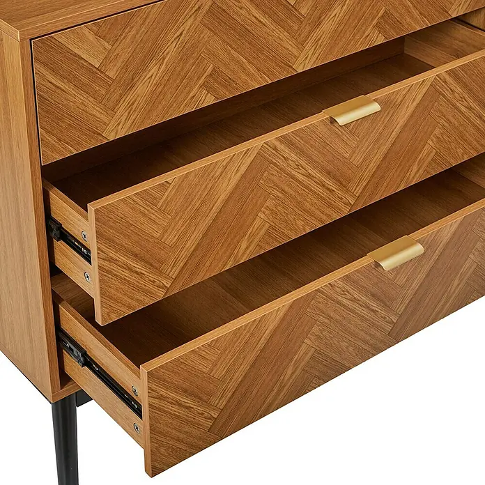 Home Deco Factory Felix Cómoda con mesitas - 3 pzs., Marrón/Negro, Acabado en espiga - Imagen de una cómoda de madera con cajones abiertos, mostrando su diseño y construcción sobre patas negras y delgadas.