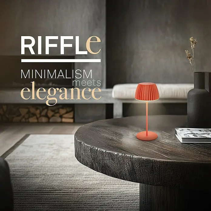 Brilo Riffle Akku-Tischleuchte - Ø x H: 8,5 x 20,1 cm, Orange, Warmweiß, 1,5 W, IP44, Mini - Elegante, korallenrote Riffle-Tischleuchte, die Minimalismus mit Beleuchtung verbindet. Perfekt für eine stimmungsvolle Atmosphäre.