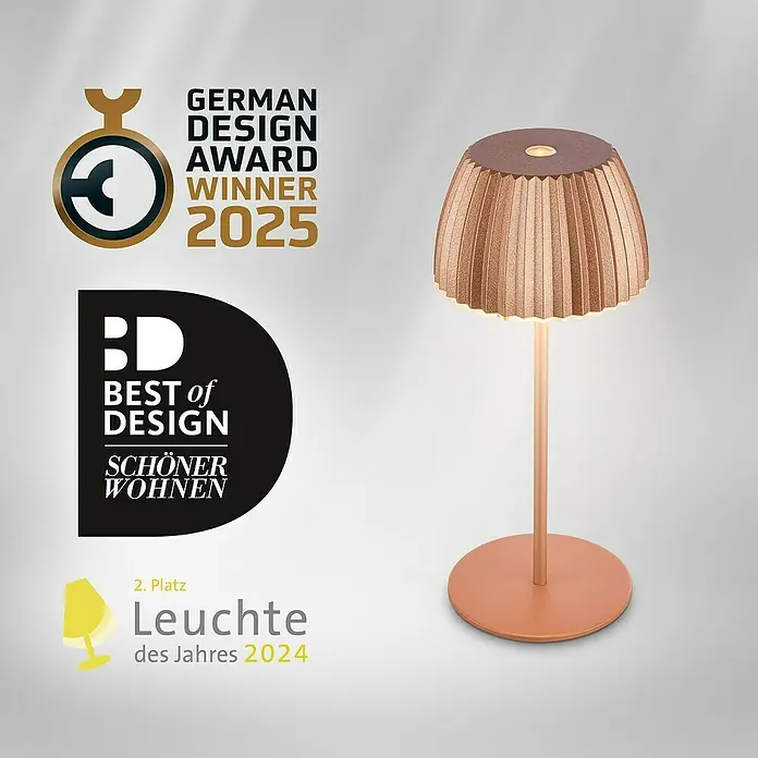 Brilo Riffle Akku-Tischleuchte - Ø x H: 8,5 x 20,1 cm, Kupfer, Warmweiß, 1,5 W, IP44, Mini - Elegante Tischleuchte in Kupferoptik, ausgezeichnet mit dem German Design Award 2025 und dem Best of Design-Siegel.