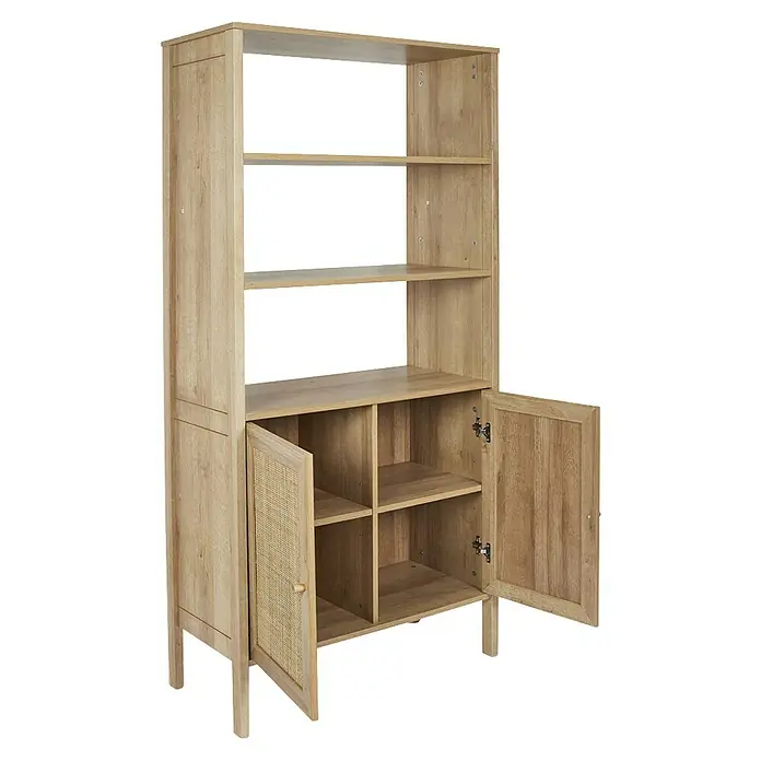 Home Deco Factory Bali Aparador buffet - L x An x Al: 37 x 80 x 163 cm, Marrón, Con ratán trenzado - Un armario de madera clara con estantes abiertos en la parte superior y compartimentos de armario en la parte inferior, con una puerta abierta.