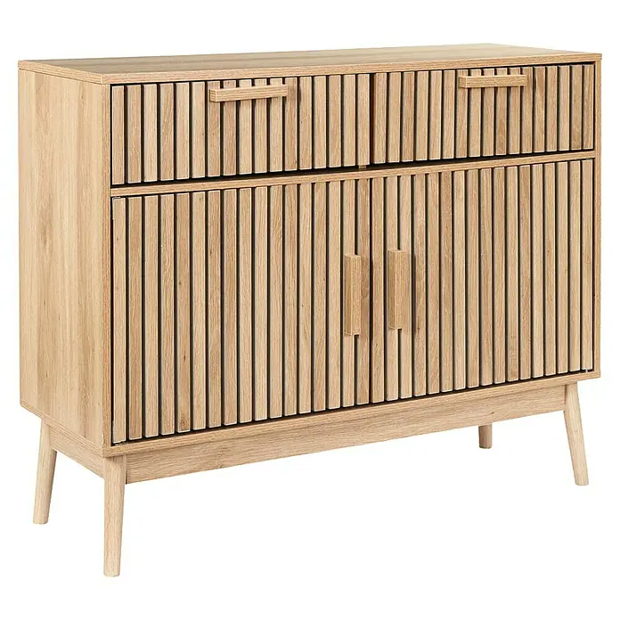 Home Deco Factory Klaus Aparador - L x An x Al: 35 x 100 x 80 cm, Marrón, Número de cajones: 2 ud., Número de puertas: 2 ud., Diseño acanalado - Un aparador de madera clara con dos cajones y dos puertas con listones verticales y tiradores minimalistas.