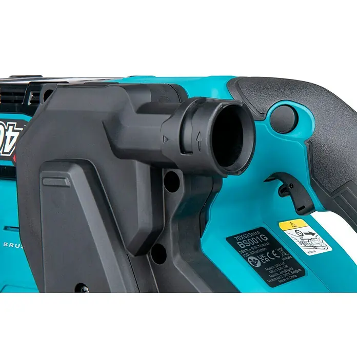 Makita XGT 40V max. Lijadora de banda de batería BS001G - 40 V, Sin batería - Primer plano de una sierra recíproca inalámbrica Makita BS001G, que destaca los detalles de la herramienta.