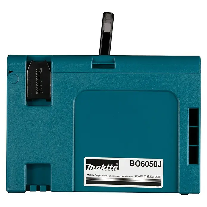 Makita Elektro-Exzenterschleifer BO6050J - 750 W, Durchmesser Schleifteller: 150 mm - Nahaufnahme einer blauen Makita BO6050J Werkzeugkiste, die robust und ideal für die Aufbewahrung und den Transport von Werkzeugen ist.