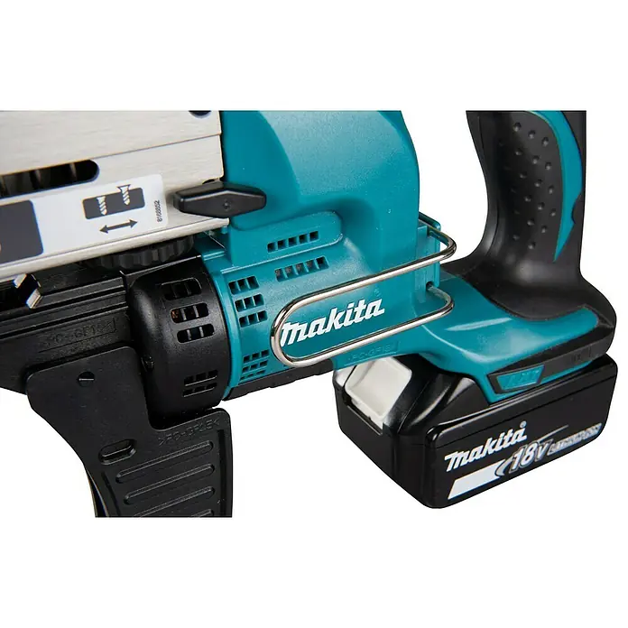 Makita LXT 18V Akku-Trockenbauschrauber mit Magazin DFR550RTJ - 18 V, 2 Akkus, 4.000 U/min, Inkl. Koffer - Detailaufnahme des Makita DFS452Z Akku-Trockenbauschraubers mit 18V Akku. Robustes Werkzeug für den professionellen Einsatz.
