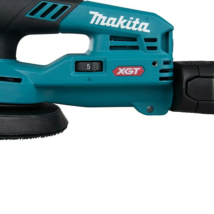Makita XGT 40V max. Akku-Exzenterschleifer BO002CGZ - 40 V, Ohne Akku, Durchmesser Schleifteller: 150 mm - Nahaufnahme eines Makita XGT Exzenterschleifers, der die Marke, das Modell und die Geschwindigkeitsregelung hervorhebt.