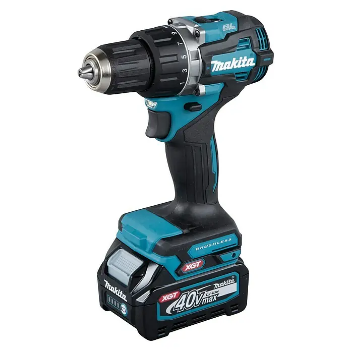 Makita XGT 40V max. Set de taladro atornillador de batería DF002GA202 - 40 V, 2 baterías, 2 Ah, Momento de torsión máx.: 64 Nm - Primer plano de un taladro inalámbrico Makita con batería de 40V y ajustes de torque variables.