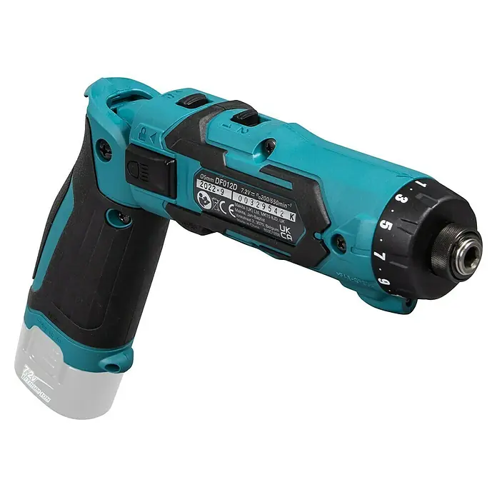 Makita Akku-Knickschrauber DF012DZ - 7,2 V, Ohne Akku, 5,6 Nm - Akkuschrauber von Makita, Modell DF012D, in Türkis und Schwarz, ideal für Schraubarbeiten im Haus und Werkstatt.