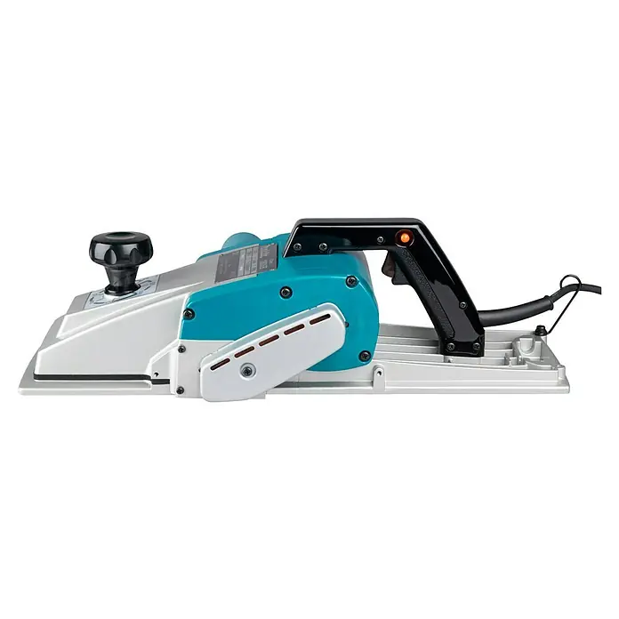 Makita Elektrohobel 1806B - 840 W, Leerlaufdrehzahl: 0 U/min - 16.000 U/min - Nahaufnahme eines Makita Elektrohobels mit blauer und silberner Farbgebung, ideal für präzise Holzarbeiten.
