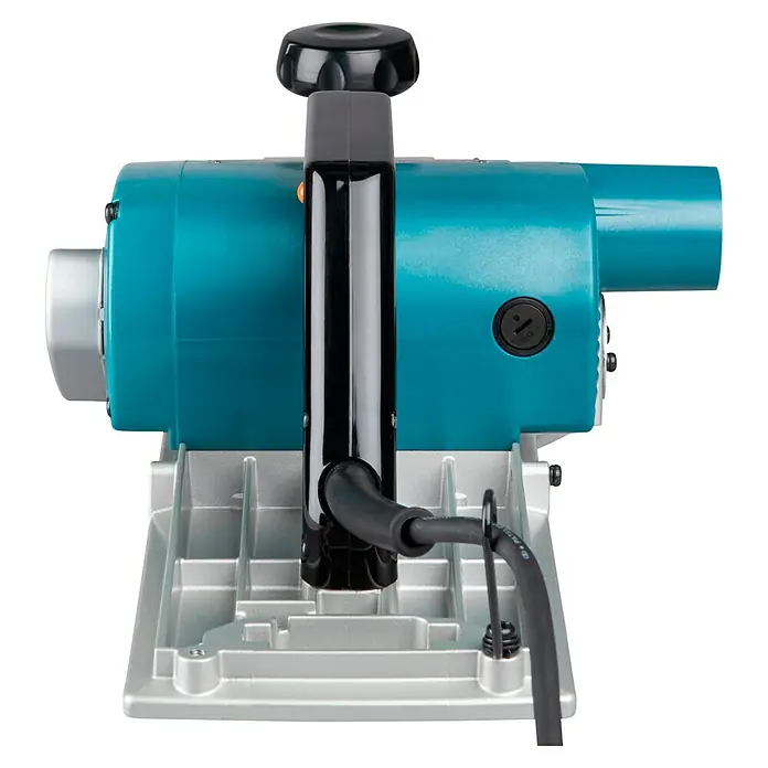 Makita Elektrohobel 1806B - 840 W, Leerlaufdrehzahl: 0 U/min - 16.000 U/min - Detailaufnahme einer Tischkreissäge. Das Bild zeigt den Motor und die Bedienelemente der Säge.