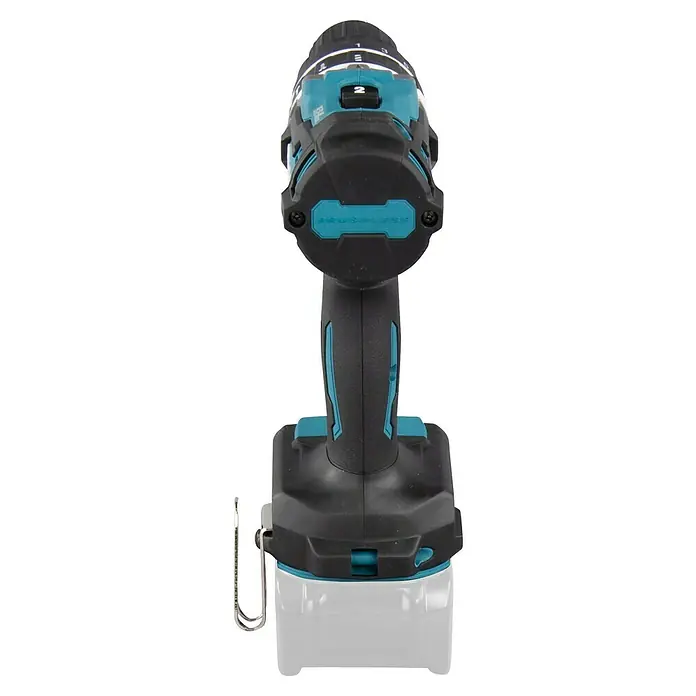 Makita XGT 40V max. Taladro atornillador percutor de batería HP002GZ - 40 V, Sin batería, 64 Nm - Primer plano de un taladro atornillador inalámbrico con batería y clip. El taladro es negro y verde azulado.