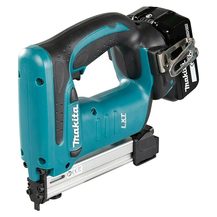 Makita LXT 18V Grapadora de batería DST221RTJ - 18 V, 2 baterías, 5 Ah - Clavadora inalámbrica Makita, herramienta versátil para tareas de fijación precisa. Ideal para profesionales y aficionados al bricolaje.
