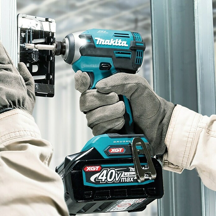 Makita XGT 40V max. Llave de impacto de batería TW008GZ (40 V, Sin batería, 210 Nm) | BAUHAUS