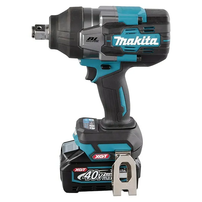 Makita XGT 40V max. Akku-Schlagschrauber TW001GM201 - 40 V, 2 Akkus, 4 Ah, 1.800 Nm - Makita Akku-Schlagschrauber mit robustem Design für professionelle Anwendungen. Ideal für schwere Schraubarbeiten mit hoher Leistung.