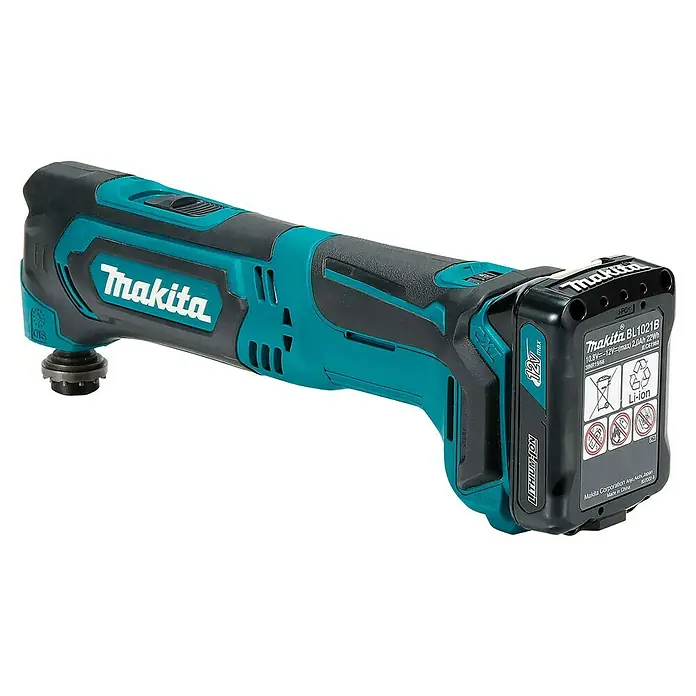 Makita Multiherramienta de batería TM30DSMJX5 - 12 V, 1 batería, 4 Ah - Multiherramienta inalámbrica Makita con detalles en verde azulado y mango negro, diseñada para tareas versátiles de corte, lijado y raspado.