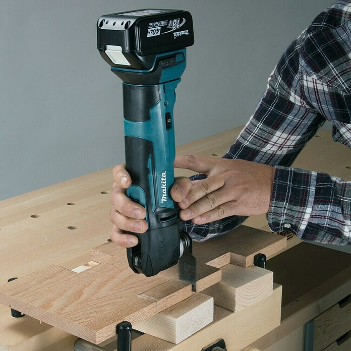 Makita LXT 18V Multiherramienta de batería DTM51 (18 V, 1 batería, 5 Ah) | BAUHAUS