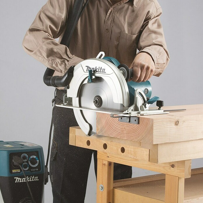 Makita Sierra circular de mano HS0600 (2.000 W, Diámetro hoja de sierra: 270 mm, Profundidad de corte a 90 °: 97 mm - 101 mm) | BAUHAUS