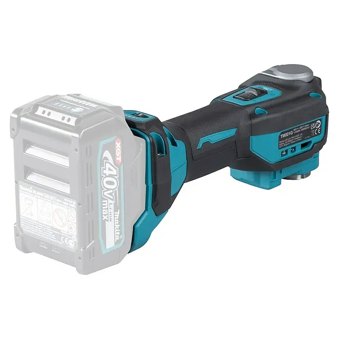 Makita XGT 40V max. Multiherramienta de batería TM001G - 40 V, Sin batería - Vista detallada de una herramienta multifunción inalámbrica Makita TM001G con batería XGT de 40V máx, ideal para aplicaciones.