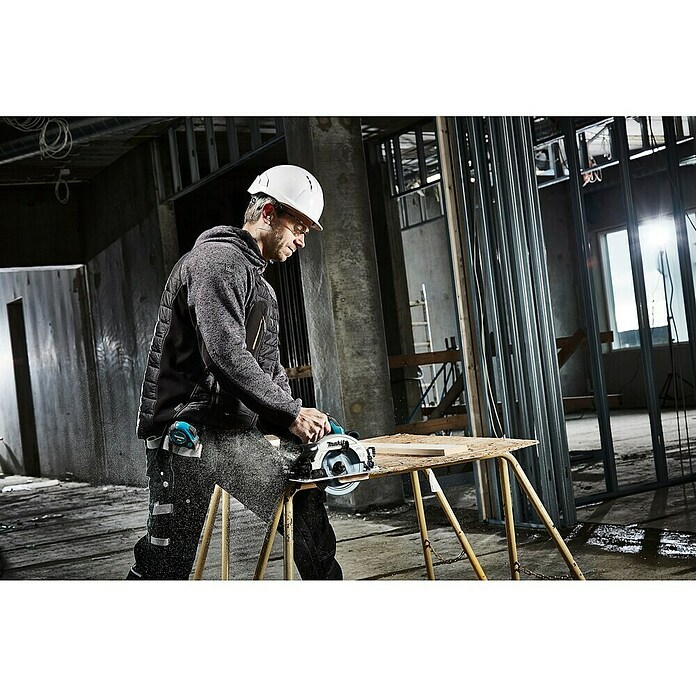 Makita LXT 18V Sierra circular de batería DHS660RTJ (18 V, 2 baterías, 5 Ah, Diámetro hoja de sierra: 165 mm, 5.000 r.p.m.) | BAUHAUS