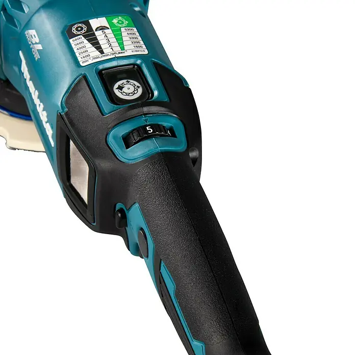 Makita LXT 18V Akku-Exzenterpolierer DPO600TKX1 - 2 Akkus, 5 Ah - Nahaufnahme einer Makita Poliermaschine mit Geschwindigkeitsregler auf Stufe 5, ideal für detaillierte Polierarbeiten.
