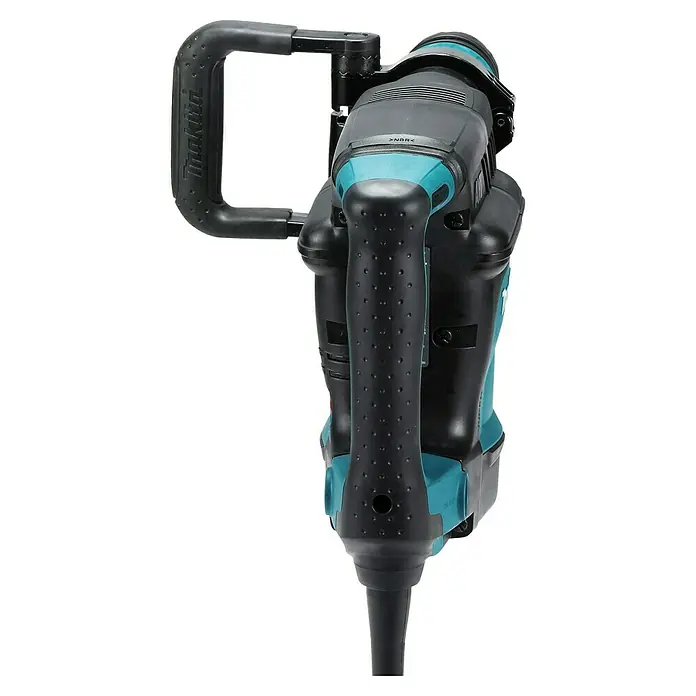 Makita Abbruchhammer HM1111C - 1.300 W, 11,2 J, SDS-Max-Aufnahme - Nahaufnahme eines Makita Abbruchhammers, der für schwere Abbrucharbeiten konzipiert ist.\n