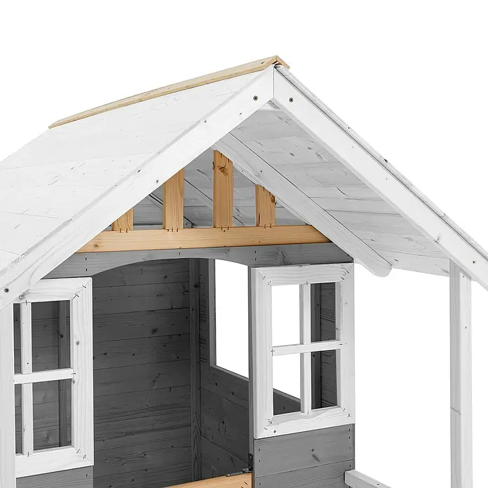 Zwerkules Spielhaus Valli - L x B x H: 137 x 121 x 140 cm, Holz, Natur/Grau, Ohne Stelzen - Detailaufnahme eines Holzspielhauses mit weißen Fensterrahmen und einem grau gestrichenen Unterbau.