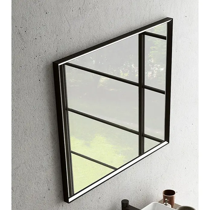 Camargue Pura LED-Lichtspiegel - 90 x 4,5 cm, Schwarz - Elegantes Badezimmer-Interieur mit modernem, rechteckigem Spiegel mit schwarzem Rahmen und schlanken Linien, der das Licht perfekt reflektiert.
