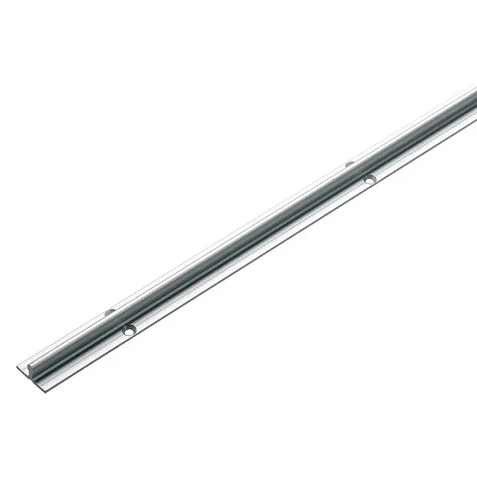 Hettich Laufschiene SlideLine 12 - Länge: 2.000 mm, Traglast: 25 kg - Nahaufnahme einer silbernen Metallschiene mit Löchern, die für verschiedene Befestigungszwecke verwendet werden kann.