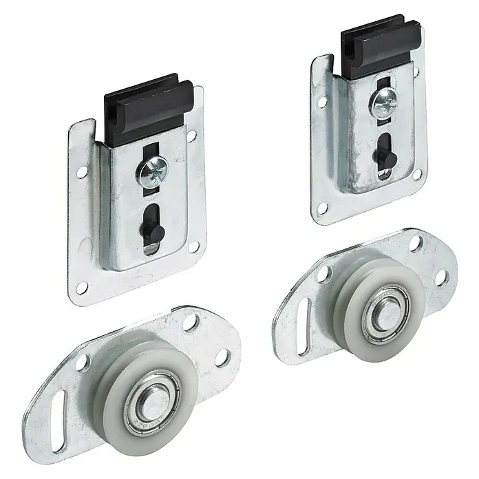 Hettich Montage-Set SlideLine 12 - Passend für: 1 Schiebetür, Traglast: 25 kg - Das Bild zeigt vier Kleiderschrankaufhänger aus Metall und Kunststoff. Zwei davon mit schwarzer Kunststoffhalterung und zwei mit Rollen.