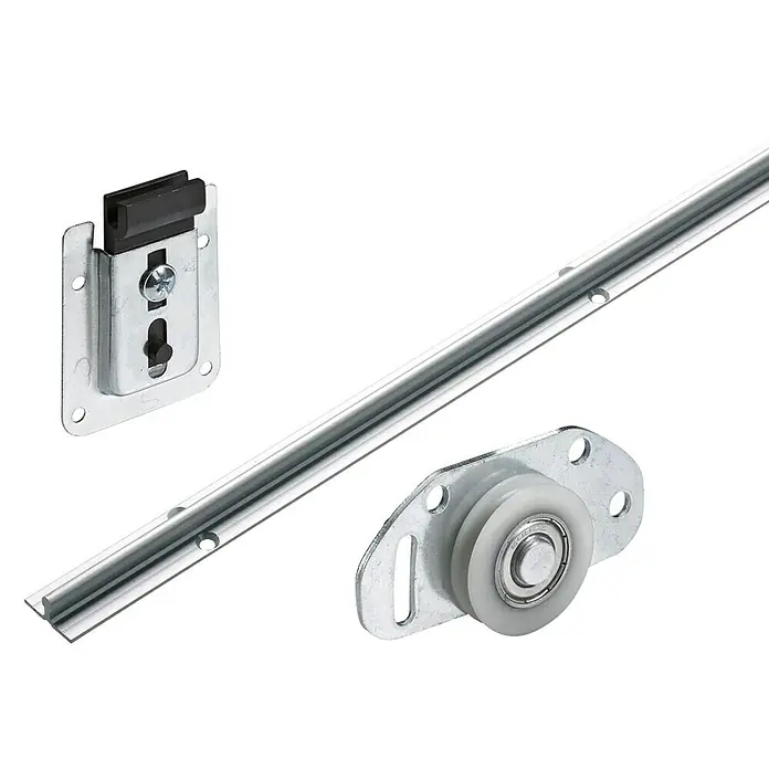 Hettich Schiebetürbeschlag SlideLine 12 Komplettset - Länge: 2.000 mm, Traglast: 25 kg - Nahaufnahme eines Schiebetürbeschlagsatzes, der eine Laufschiene, eine Aufhängeplatte und einen Rollwagen für eine reibungslose Türbewegung umfasst.