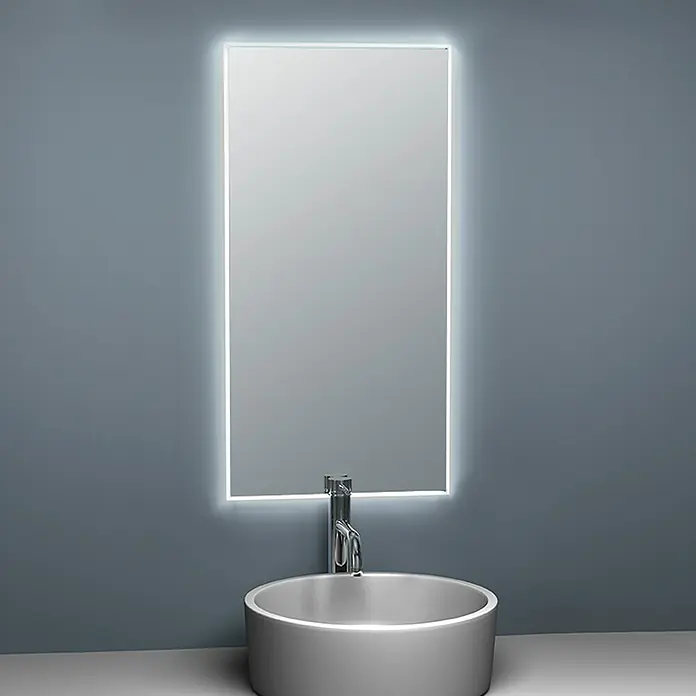 Espejo con luz Elegant - An x Al: 45 x 90 cm, Blanco frío, Rectangular - Espejo iluminado sobre un lavabo. El espejo iluminado con LED agrega un toque moderno al baño con líneas limpias e iluminación elegante.