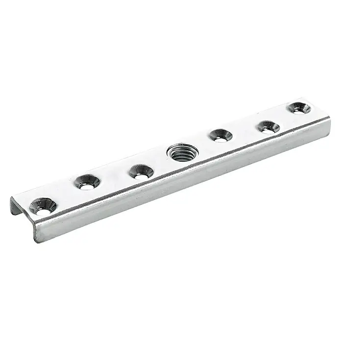Hettich Anschraubplatte für Türaufhängung LN-15c - Passend für: Hettich XXL-Torbeschlag-System LN-15 - Metallprofilleiste mit mehreren Aussparungen und einem Gewinde in der Mitte. Das silberfarbene Profil ist robust und präzise gefertigt.