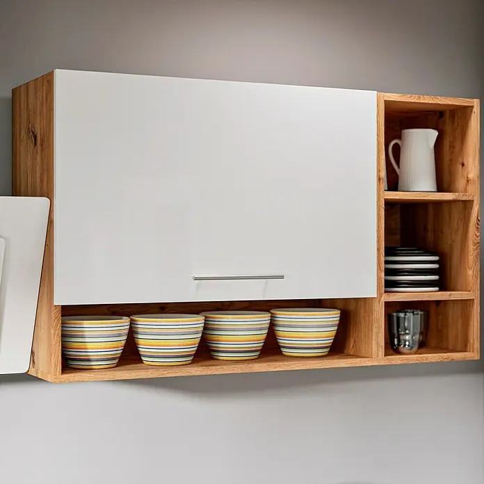 Respekta Composición de cocina Hilde - Ancho: 280 cm, Blanco, Con electrodomésticos - Una pared de cocina elegante con armarios blancos, marco de madera y tazas coloridas.