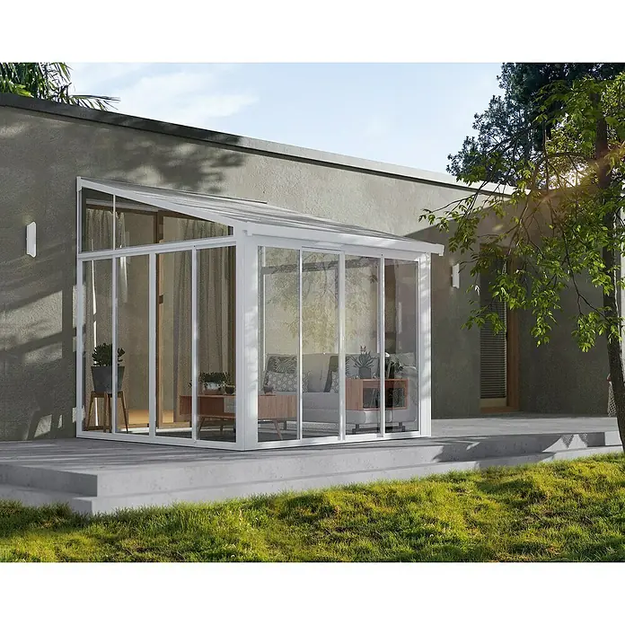 Palram – Canopia Porche acristalado San Remo - An x Pr x Al: 3,05 x 3 x 3,1 m, Blanco tráfico - Ampliación de terraza acristalada con paredes de vidrio y techo transparente, creando un espacio habitable adicional que se integra al jardín.